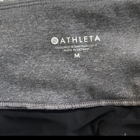 Athleta Essex Hybrid Tight, Size Medium, Excellent - Picture 4 of 4